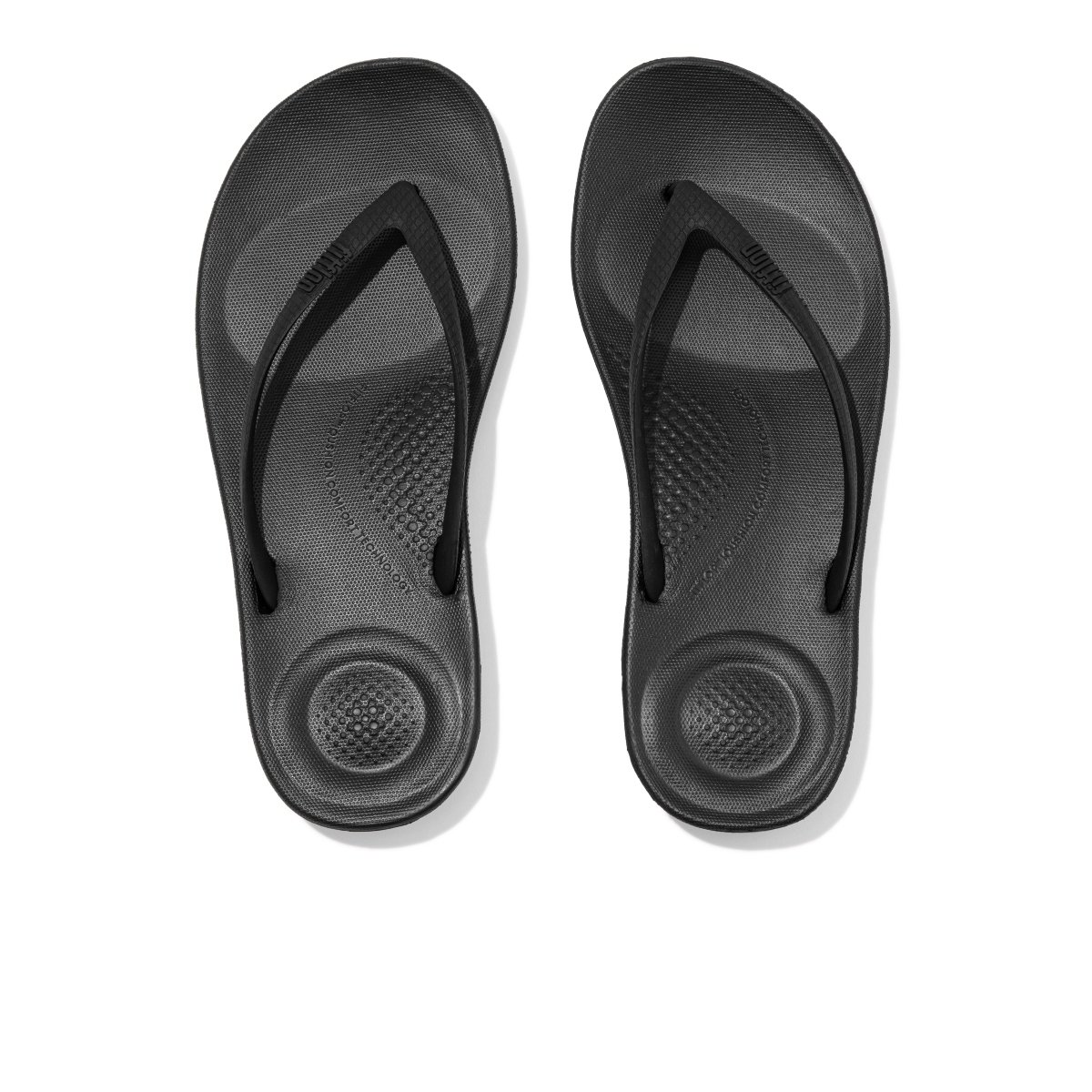 FitFlop iQUSHION Ergonomic Flip-Flops All Black top view