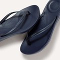 FitFlop iQUSHION Ergonomic Flip-Flops Midnight Navy close up