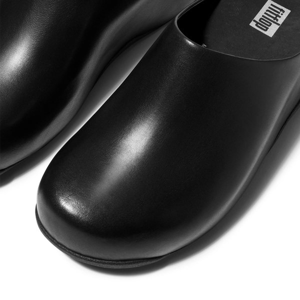 SHUV Leather Clogs
