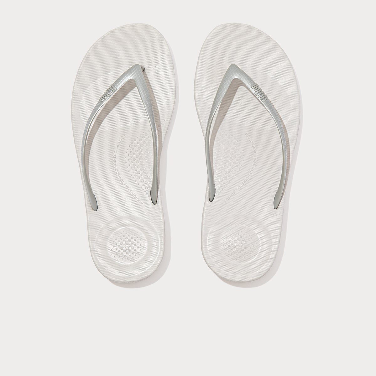 FitFlop iQUSHION Ergonomic Flip-Flops Silver top view