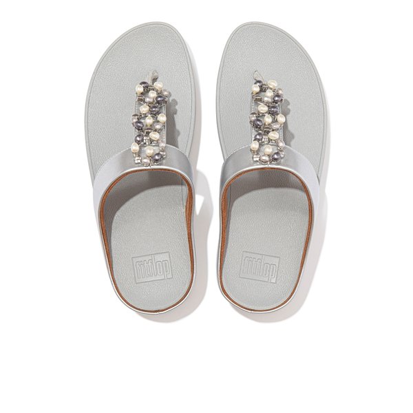 FINO Pearl-Chain Toe-Post Sandals
