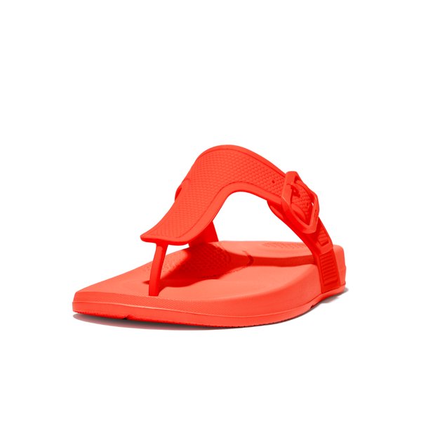IQUSHION Adjustable Buckle Flip-Flops